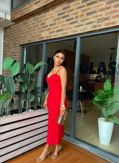 Celina - escort in Accra Photo 2 of 4