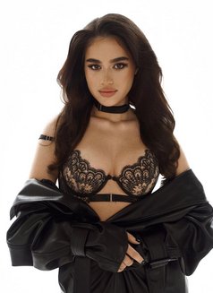 Celine 20y, Hot Beauty - escort in Dubai Photo 1 of 5