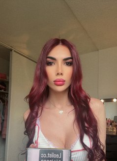 Celine Bottom - Transsexual escort in Montreal Photo 3 of 8