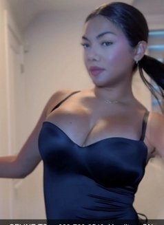 Celine Erotic Massage Brantford new# - puta in Brantford Photo 7 of 8