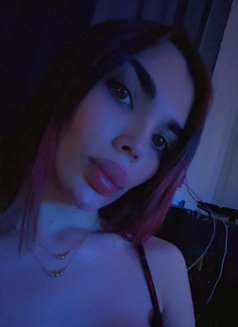 Celine - Transsexual escort in Montreal Photo 5 of 10