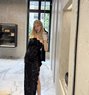 Céline - Transsexual escort in Paris Photo 1 of 13
