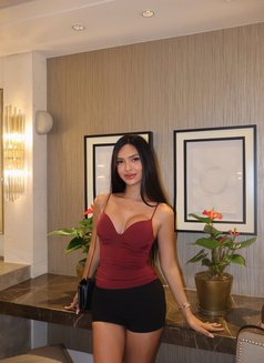 Celine - escort in Manila Photo 11 of 13