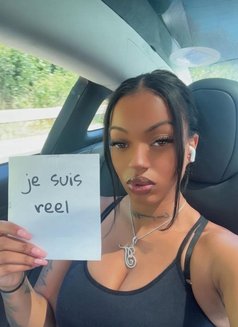 Celine - escort in Paris Photo 1 of 6