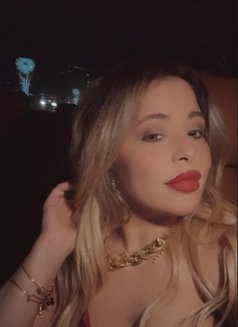 Celine From Lebanon - masseuse in Abu Dhabi Photo 3 of 3