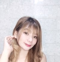 CELINE your Girlfriend Experience - masseuse in Manila Photo 8 of 16