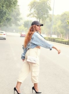 Cassandra - escort in New Delhi Photo 6 of 8