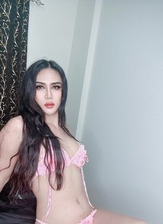 Im sexy star from Sukhumvit11 Thailand - Transsexual escort in Al Manama Photo 6 of 6