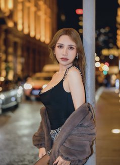 Celine pretty girl - escort in Taipei Photo 4 of 17