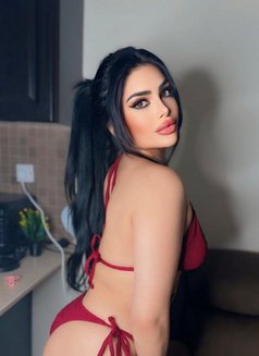 Celine سيلين - escort in Dubai Photo 4 of 10