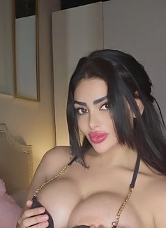 Celine سيلين - escort in Dubai Photo 1 of 5