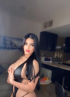 Celine سيلين - escort in Dubai Photo 1 of 7