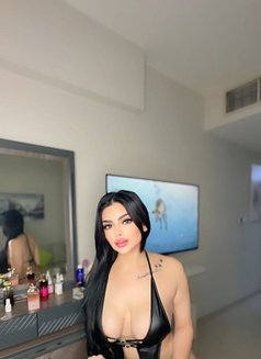 Celine سيلين - escort in Dubai Photo 3 of 7