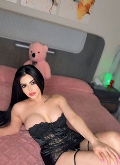Celine سيلين - escort in Dubai Photo 9 of 13