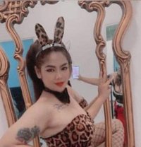 Celine - puta in Bangkok