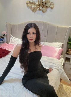 Celine Thailand - Acompañantes transexual in Jeddah Photo 1 of 4