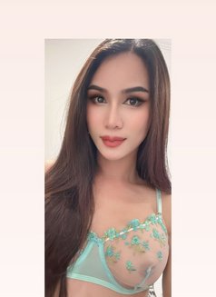 Celine Thailand - Transsexual escort in Riyadh Photo 5 of 9