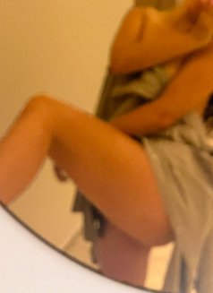 Celine - escort in Dubai Photo 28 of 29