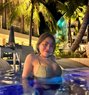 Celine Young - puta in Muscat Photo 1 of 1
