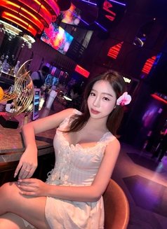 Celinezeen - Transsexual escort in Bangkok Photo 13 of 13