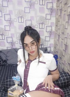 Celline Queen Ladyboy Top Jakarta - Acompañantes transexual in Jakarta Photo 4 of 4
