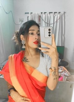 Realme Available - escort in Pune Photo 1 of 2