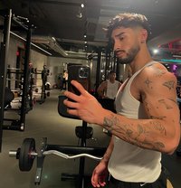 Cem - Male escort in İstanbul