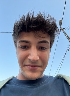 Cenk Koç - Male escort in İstanbul Photo 5 of 9