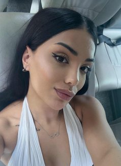 Ceren - escort in İzmir Photo 4 of 6