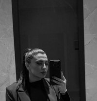 Ceren - escort in İzmir