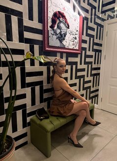 Ceren - escort in İzmir Photo 6 of 13