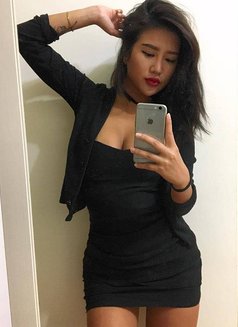 Cerian - escort in Beijing Photo 7 of 8