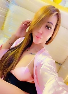 🇦🇪 wants to be raped by ladyBoy 9inch - Transsexual escort in New Delhi Photo 3 of 16