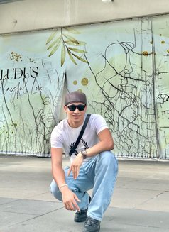 Certified Daks - Acompañantes masculino in Manila Photo 2 of 6
