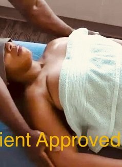 CERTIFIED MASSAGE 4 Ladies/Couples - Acompañantes masculino in Bangalore Photo 22 of 29