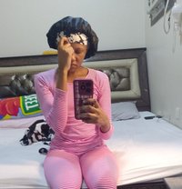 Cess - escort in Riyadh