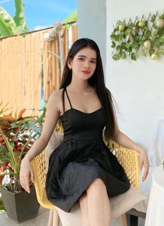 Cess - escort in Manila Photo 2 of 6