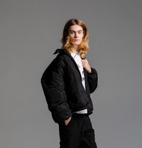 Ch1zhara - Male escort in Dubai