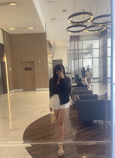 Chaay - Transsexual escort in Manila Photo 4 of 7