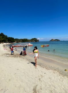 Chaay - Transsexual escort in Manila Photo 6 of 7