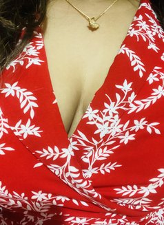 Chaaya Best Incall Service - puta in Kandy Photo 1 of 1