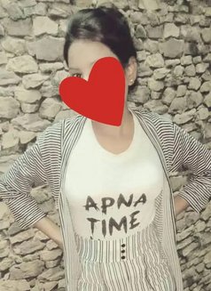 Chaaya - puta in Varanasi Photo 1 of 2