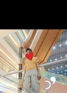 Chaaya - puta in Varanasi Photo 2 of 2