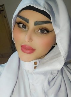 Chaghaf - escort in Beirut Photo 8 of 8