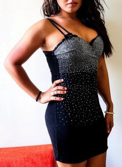 Chahat Ahmedabad Muslim Shemale - Transsexual escort in Ahmedabad Photo 6 of 7