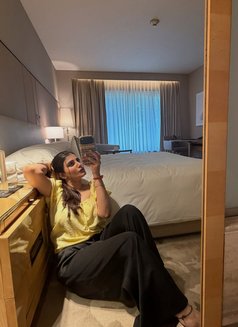 Chahat - escort in Chandigarh Photo 1 of 3