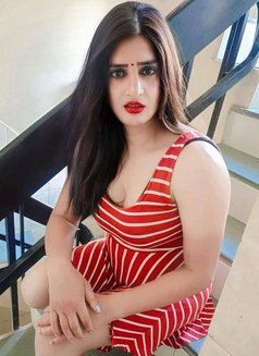 Chahat Jaan - Transsexual escort in Surat Photo 3 of 8