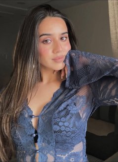 Chahna - escort in Mumbai Photo 2 of 5