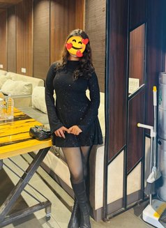 Independent hand cash service - escort in Kathmandu Photo 2 of 2