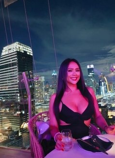 Chalida - Transsexual escort in Bangkok Photo 6 of 16